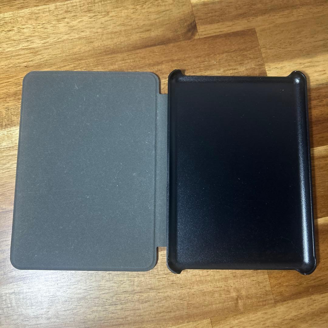 Kindle Paperwhite第10世代 木の葉デザインカバー付き