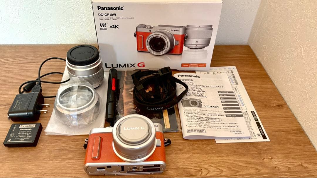 【☆*最終値下げ中*☆】PanasonicLUMIX DC-GF10Wフルセット