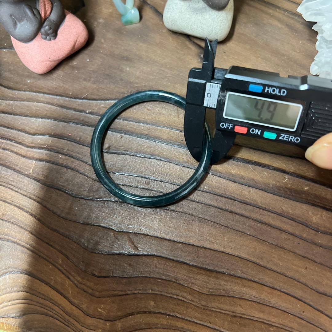 本翡翠、キラキラカット氷藍水バングル　〜52