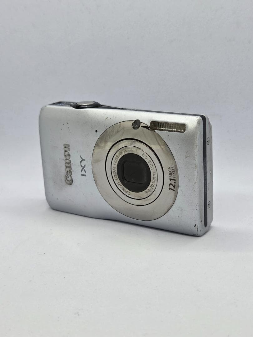 【スマホ転送OK】キャノン Canon IXY 200F シルバー デジカメ