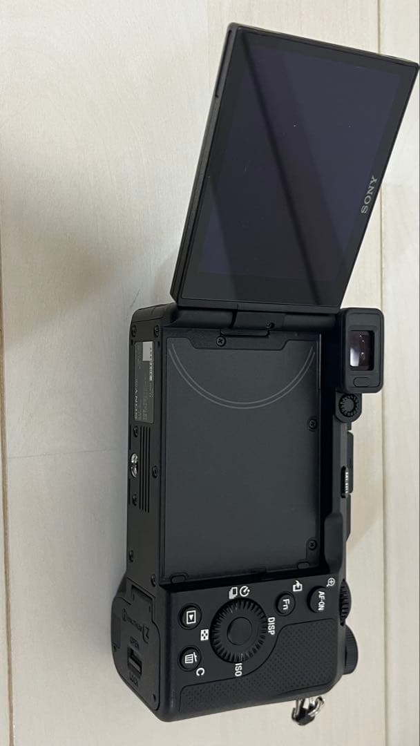 【値下げ】 SONY α7CカメラE 28-60mm ILCE-7C レンズ付き