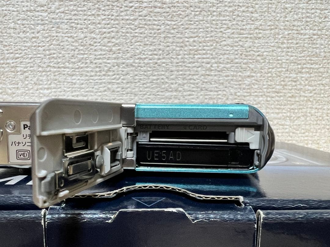 Panasonic LUMIX FX70 コンパクトデジタルカメラ ブルー