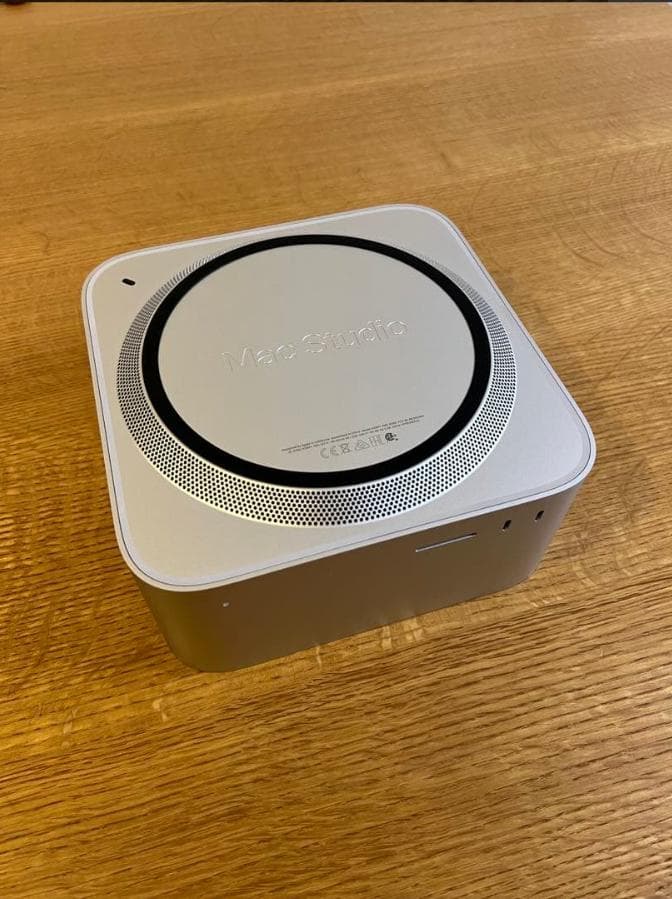 【美品】Mac Studio M2 Ultra 64GB 8TBストレージ