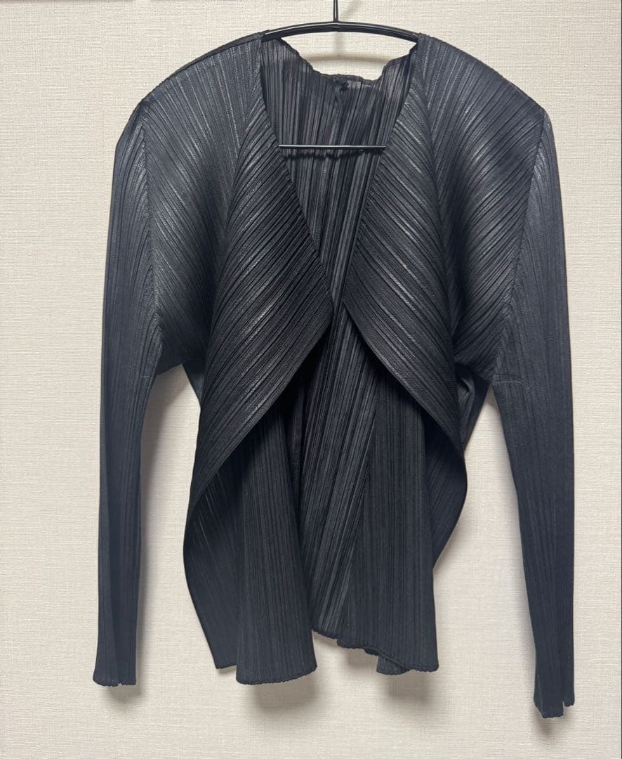 希少サイズ【４】　プリーツプリーズ　カーディガン　ブラック