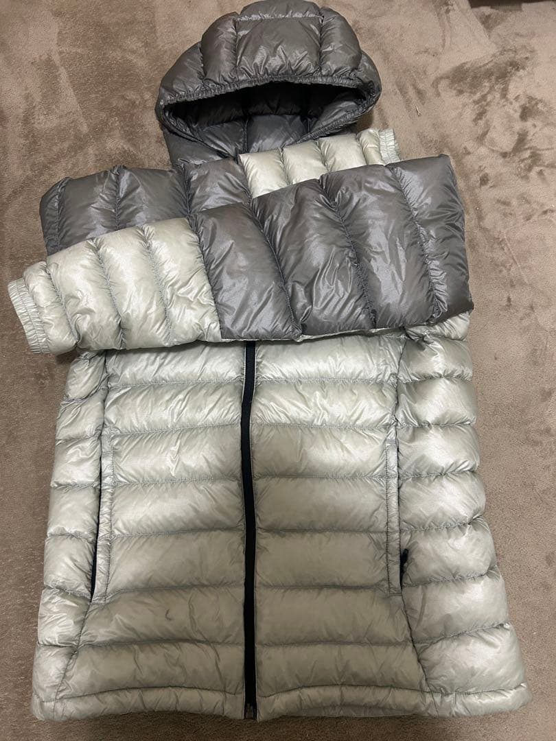 【完売品】marmot ダウンジャケット