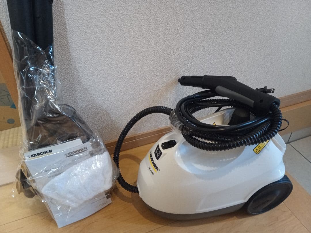 ケルヒャー　KARCHER　スチームクリーナー　SC3000 ホワイトカラー