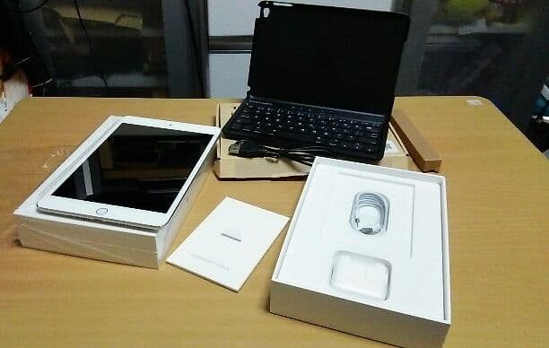 新品同様 ipad mini 4 wifiモデル 64GB ワイヤレスキーボード