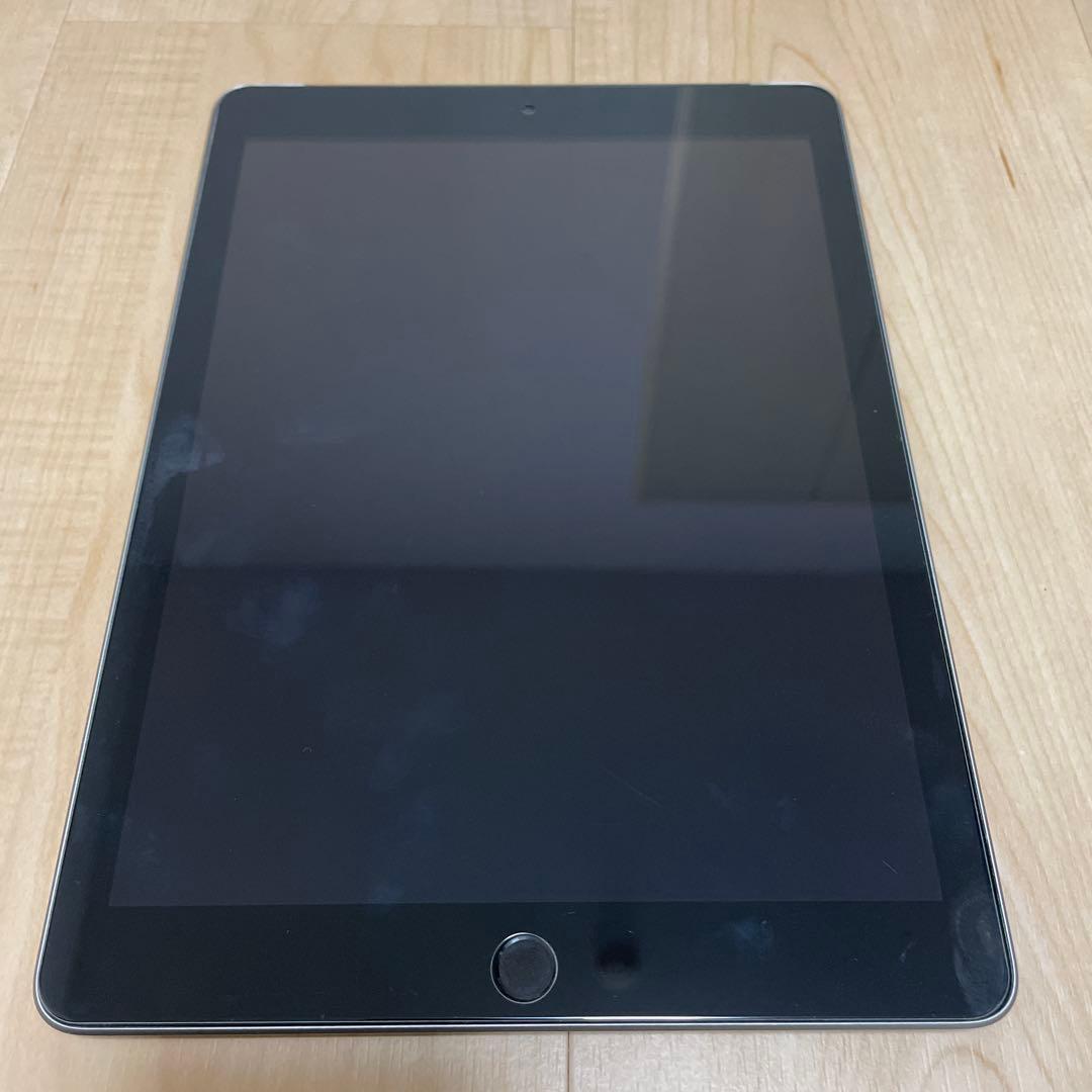 Apple iPad（Wi-Fi+cellularモデル）128GB シルバー