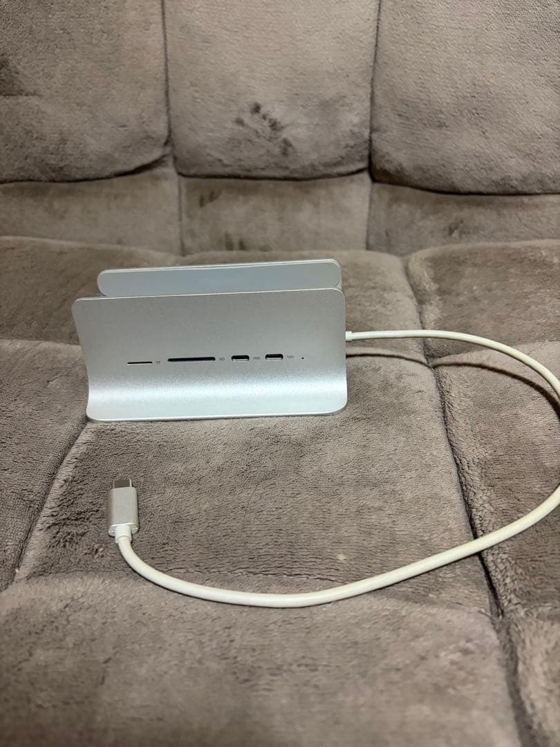 Apple Mac mini M2チップ搭載（8GBメモリ・256GB SSD）