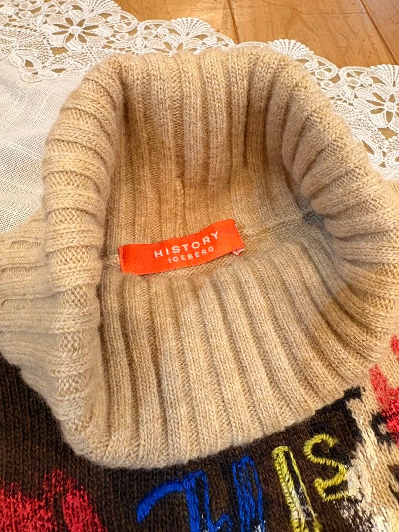 ICEBERG BETTY BOOPアートプリント タートルネックセーター