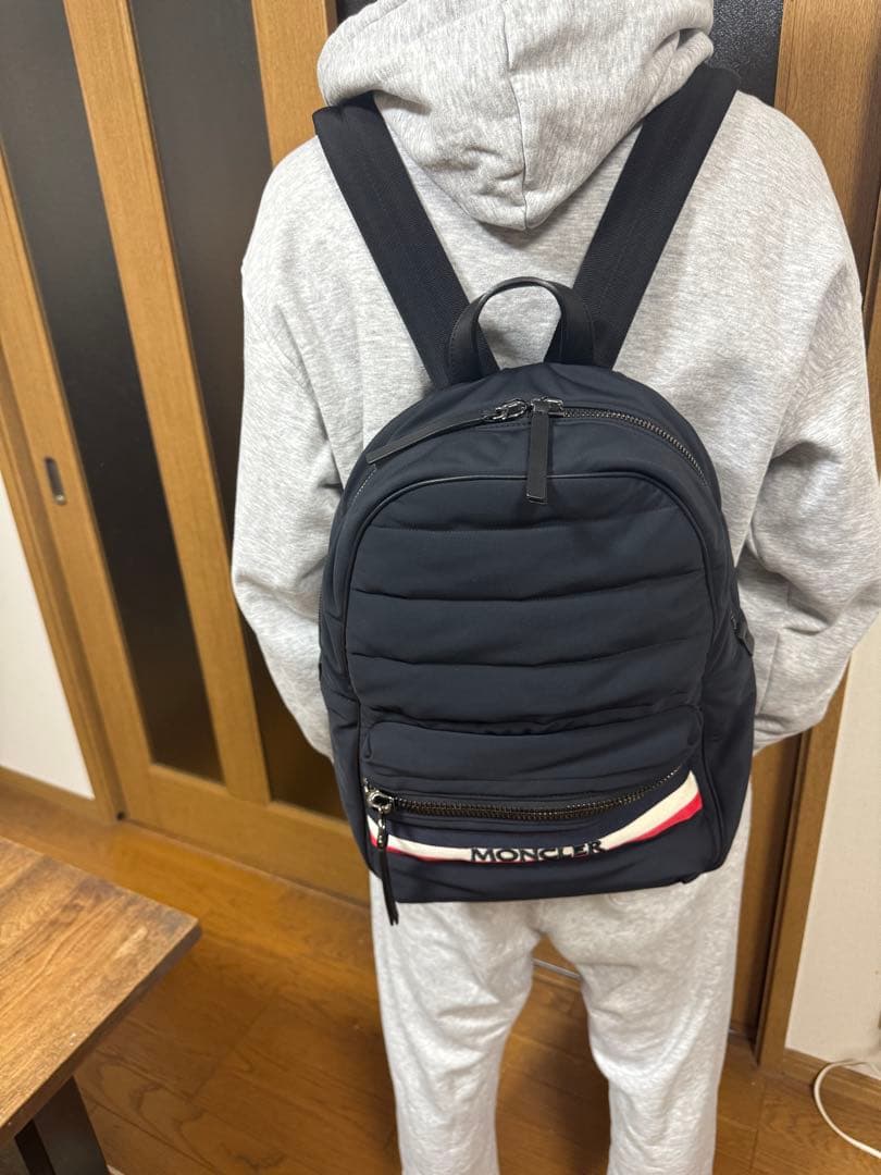 ✴*︎様 美品MONCLERブラックリュック・オークションは1/17（土）で終了