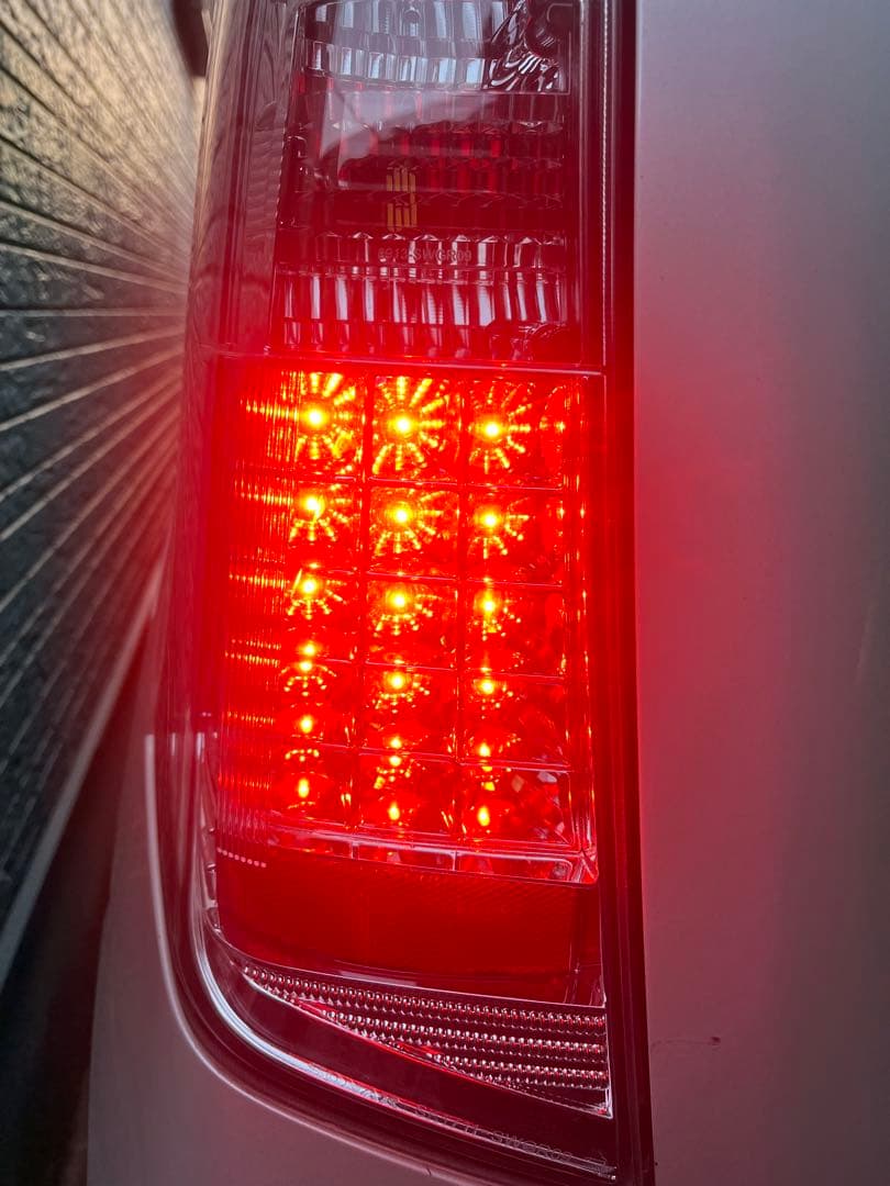 テールランプ クリア/レッド 左右2個セット。