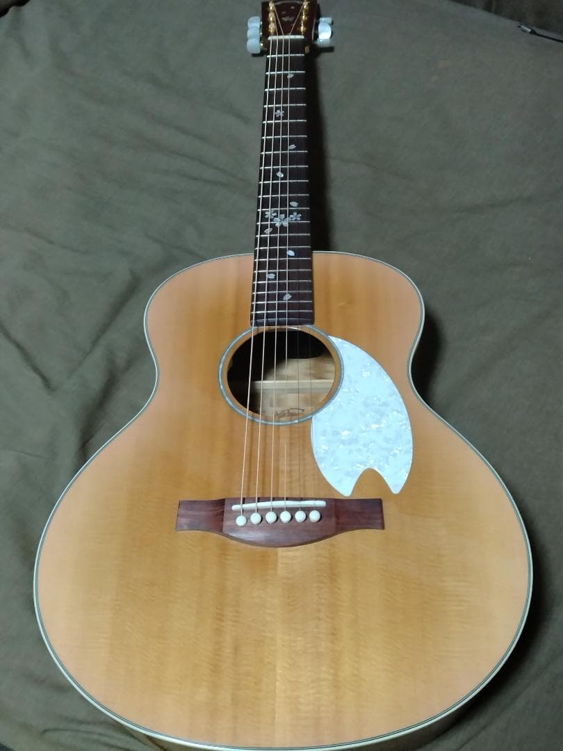 【楽器店で点検済み・超美品】Headway HTJ-SAKURA 桜ギター