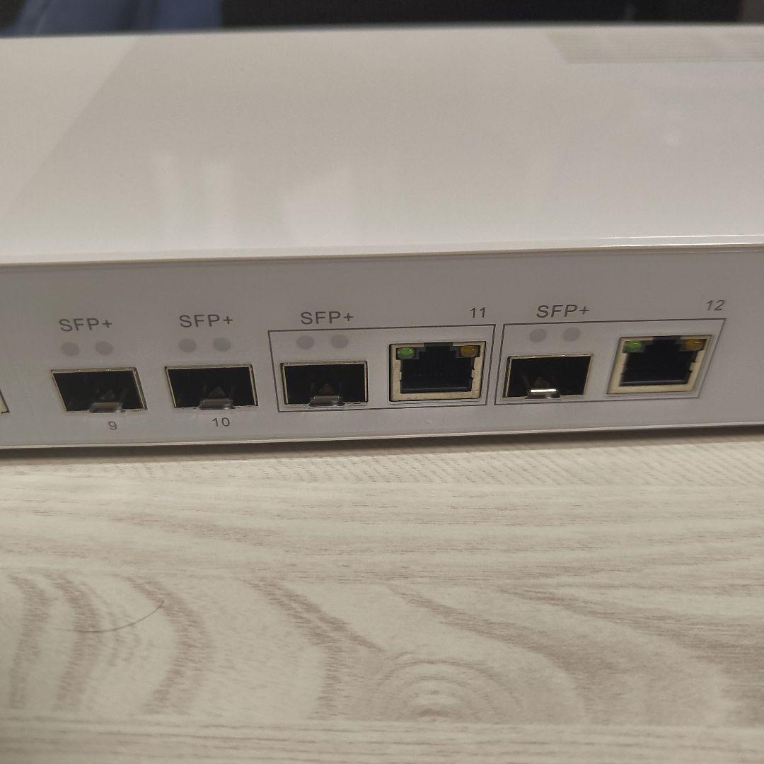 ルーター・ネットワーク機器 QNAP QSW-M408-2C