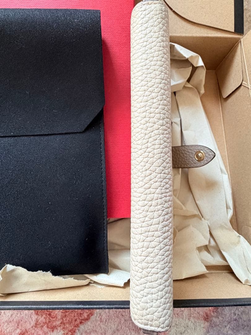 BONAVENTURA iPhone 15 Pro 用 手帳型ケース