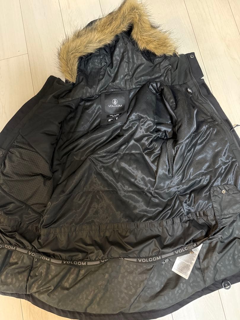 VOLCOM スノーボード　ジャケットパンツセット