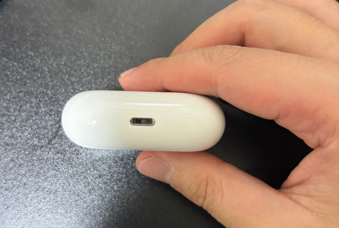 【美品】AirPods Pro (A2084) 本体 充電ケース付き