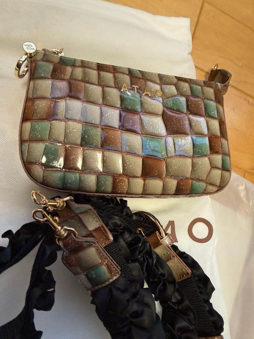 未使用に近い★アタオ　純喫茶アメリ　レトロ　ミニバッグ　アドリアエメラルド