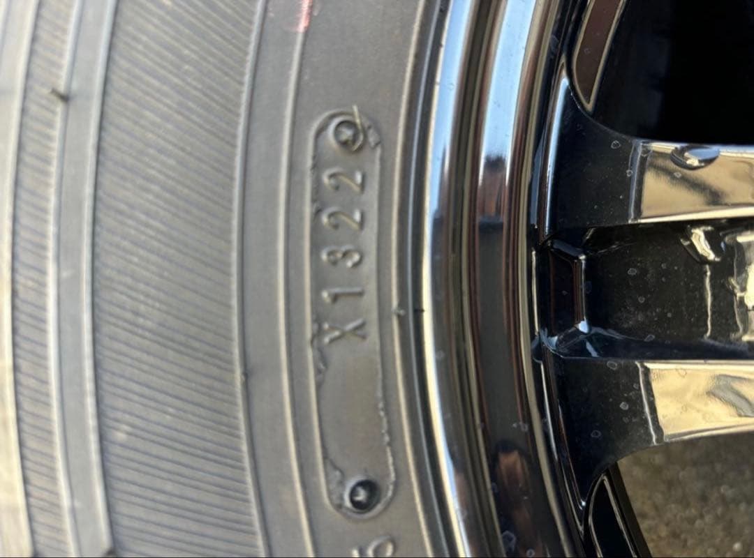 期間限定セール　ハイエース　ホイール　タイヤ　スタッドレス