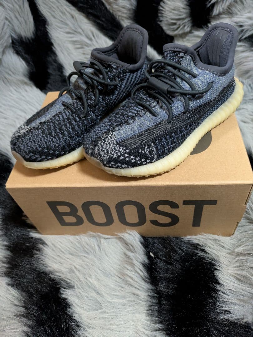 YEEZY BOOST 350 V2　キッズ　アディダス　17cm