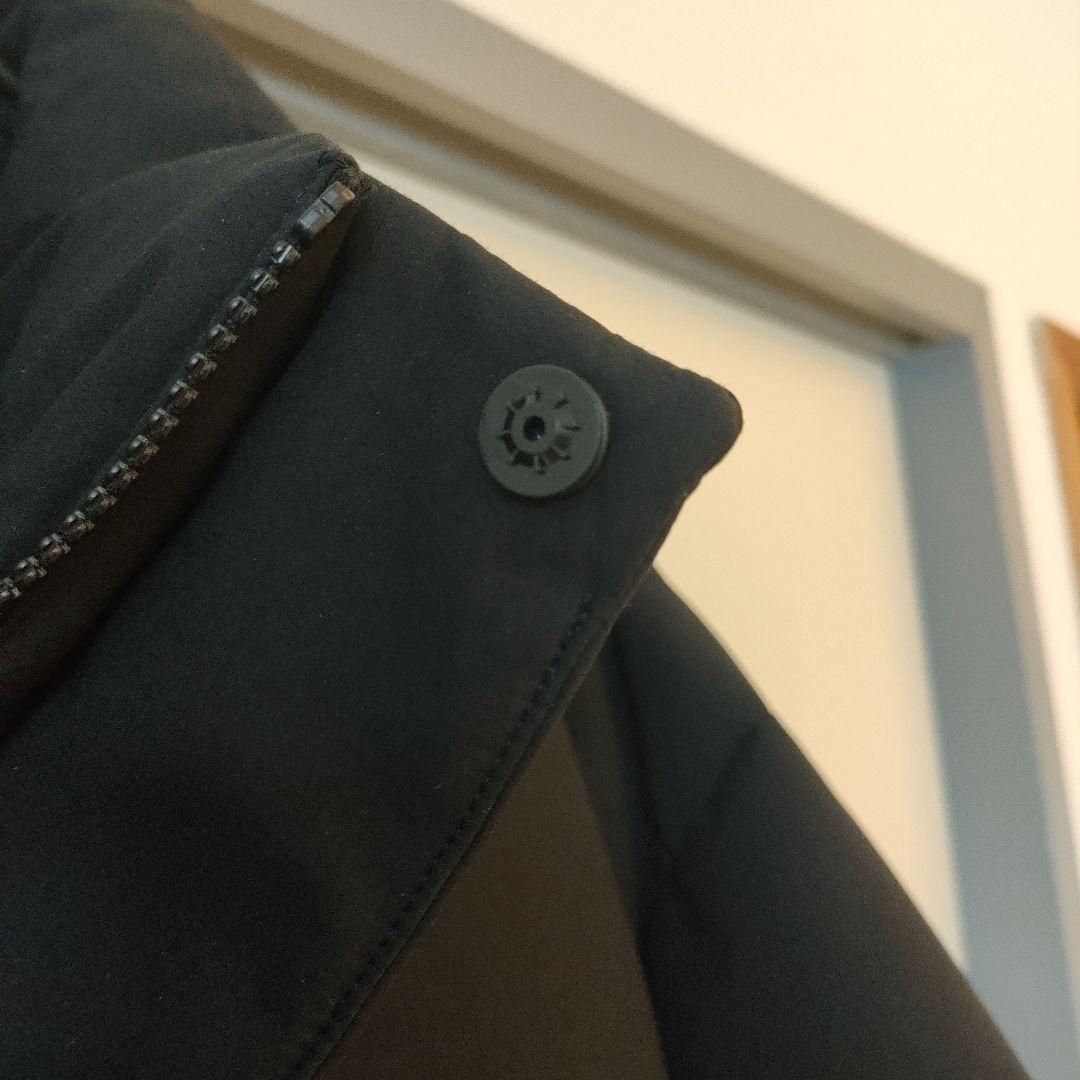 新品未使用　シームレスダウンジャケット　黒　メンズXL　ボタン破損有り