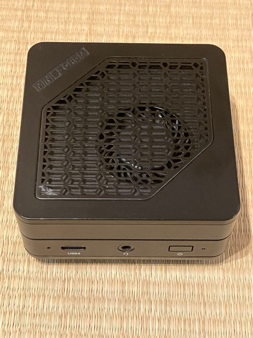 Minisforum EM780 32GB 512GB 超極小ミニPC