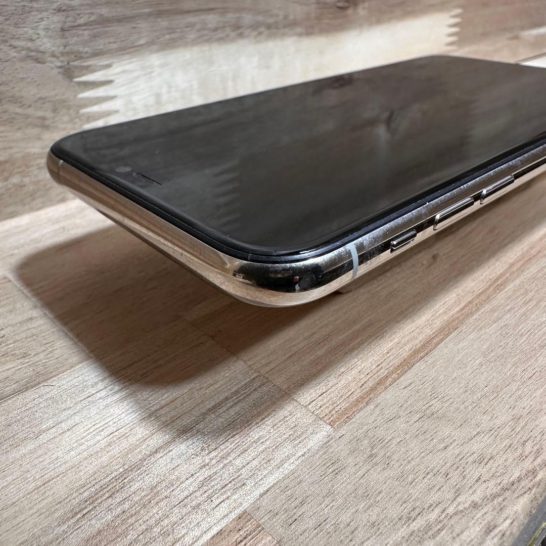 【美品】iPhone11Pro 本体 シルバー 256GB SIMフリー