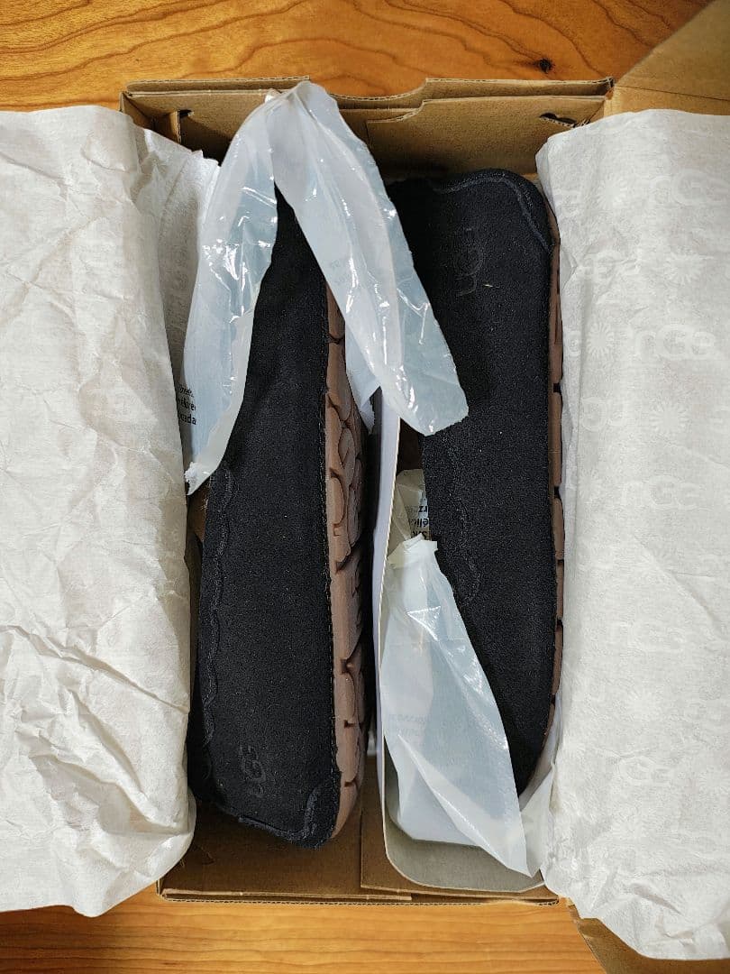 UGG ブラック スエード モカシン 24 新品未使用