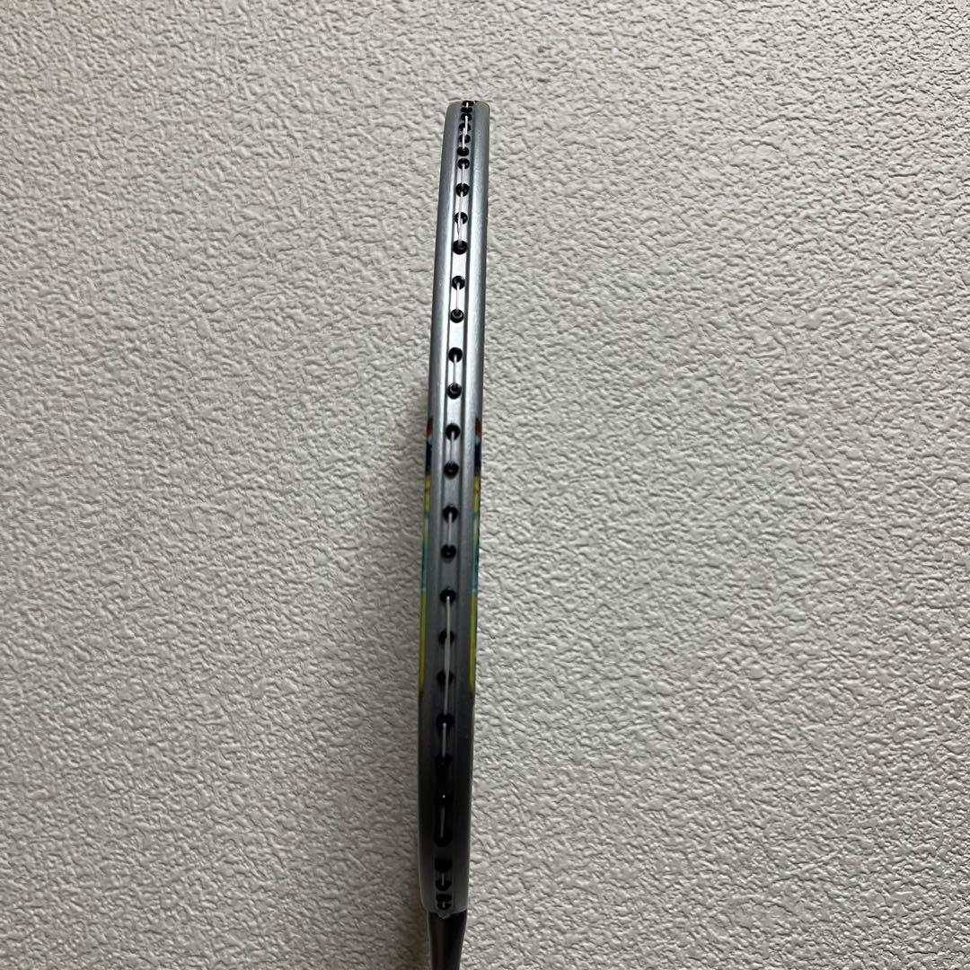 ナノフレア700TOUR シルバー　バドミントンラケット ヨネックス