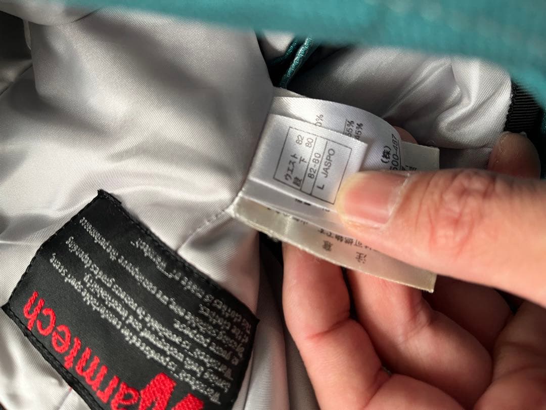 連休限定値下げ！SALOMON スキーウェア 上下　フード付き