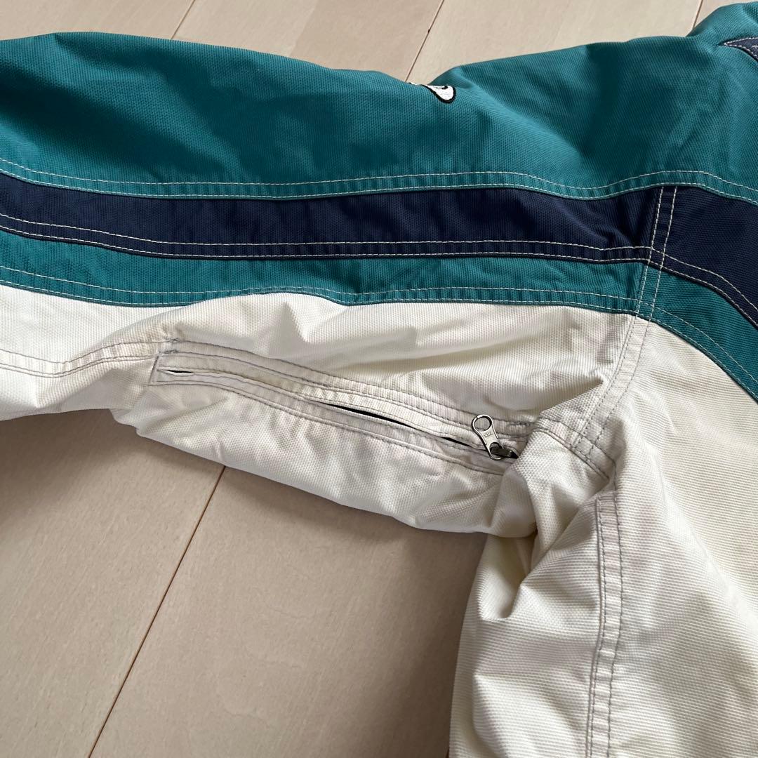 連休限定値下げ！SALOMON スキーウェア 上下　フード付き