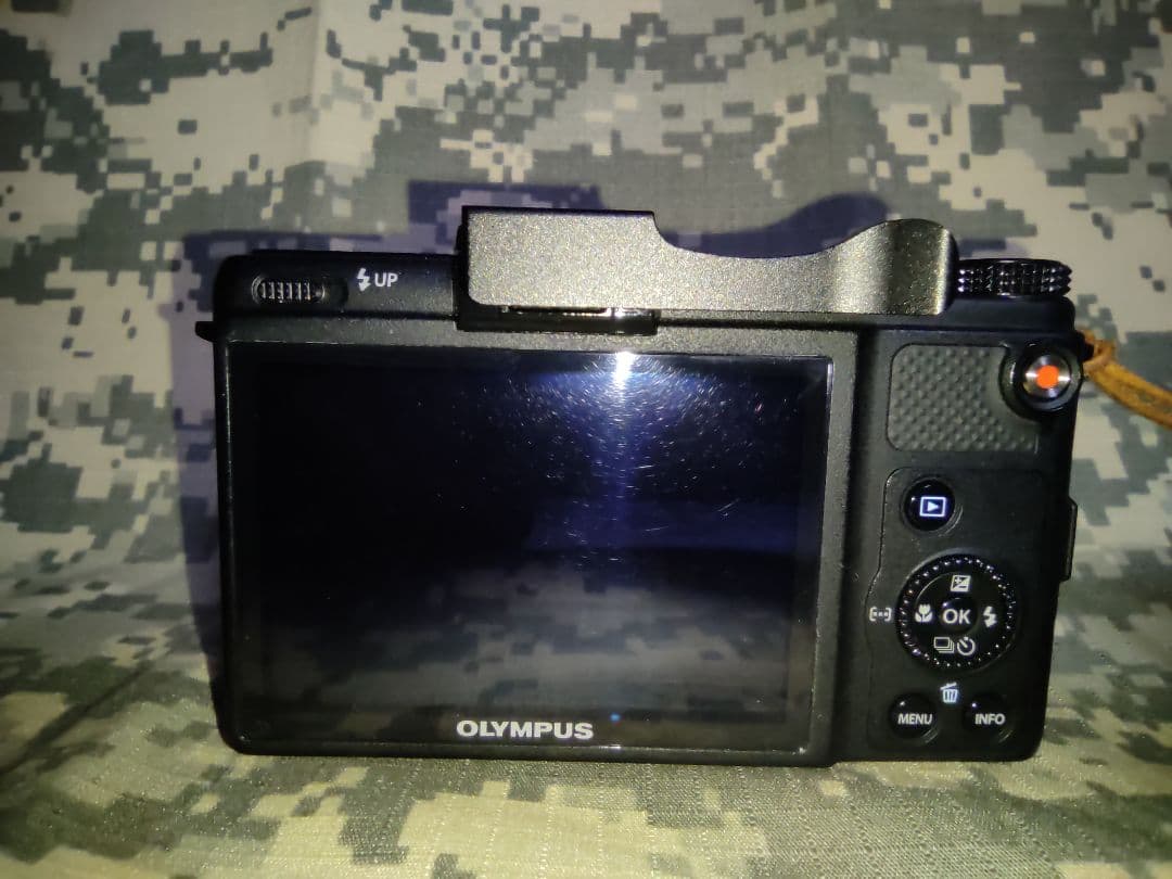 デジタルカメラ OLYMPUS xz-1
