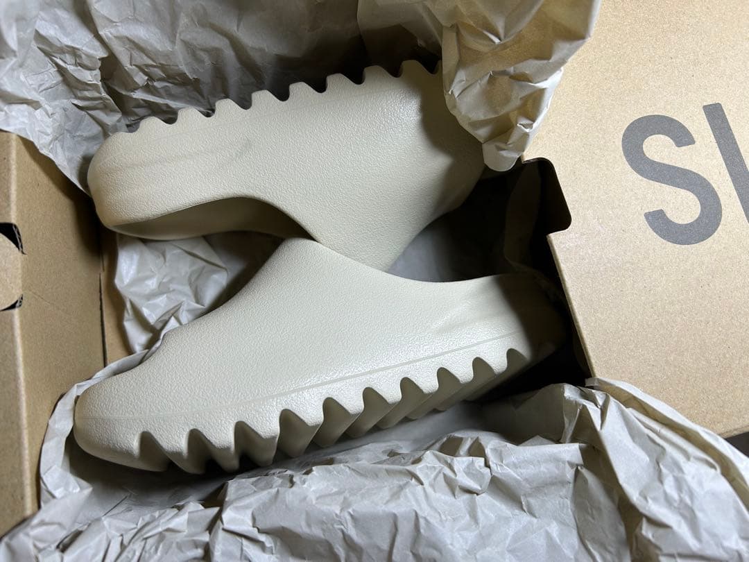 新品タグ付き　adidas yeezy slide bone 21cm