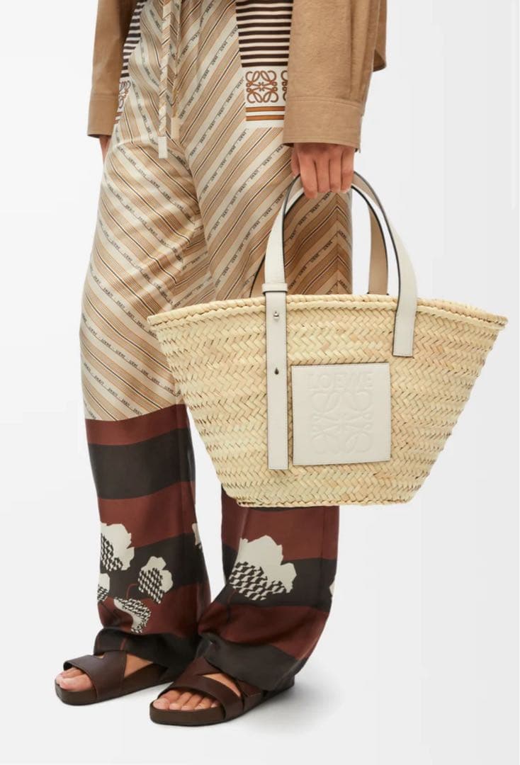 ラビちゃん　LOEWE ロエベ バスケットバッグ　カゴバック ミディアム