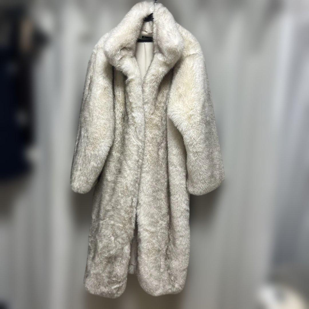 ホワイトファー ロングコート