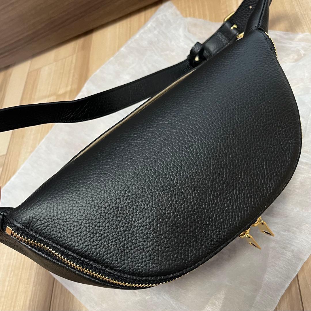 ch!iiibag シュリンクウエストバッグ　黒　ブラック　chiiiibag