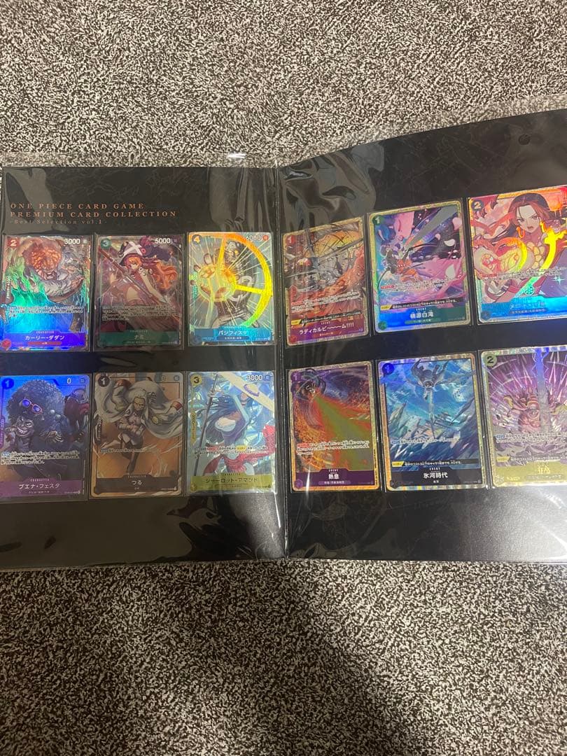 ワンピースカード プレミアムカードコレクション