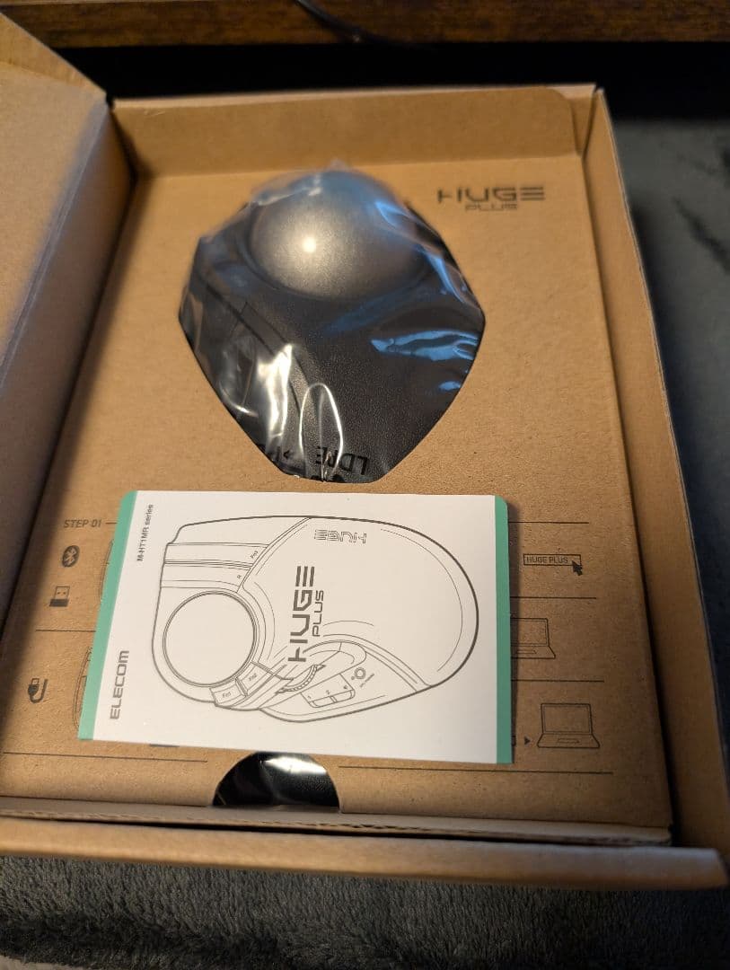 【ほぼ新品】ELECOM HUGE PLUS トラックボール M-HT1MRBK