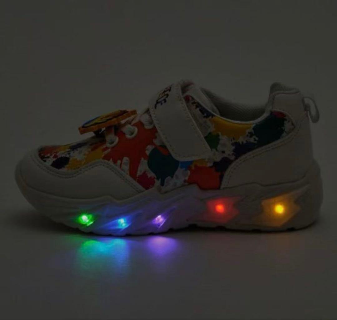 バースデイ　リアルピーススニーカー　19cm シューズ　白+黒　2点セット売り