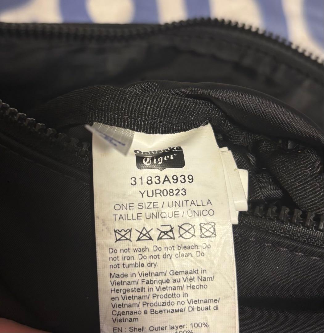 Onitsuka Tiger SACOCHE オニツカタイガー　サコッシュ