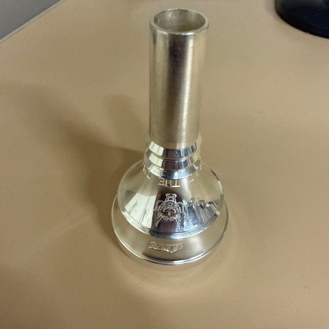 「再値下げ」チューバマウスピース「P.PETE THE DRAGON］