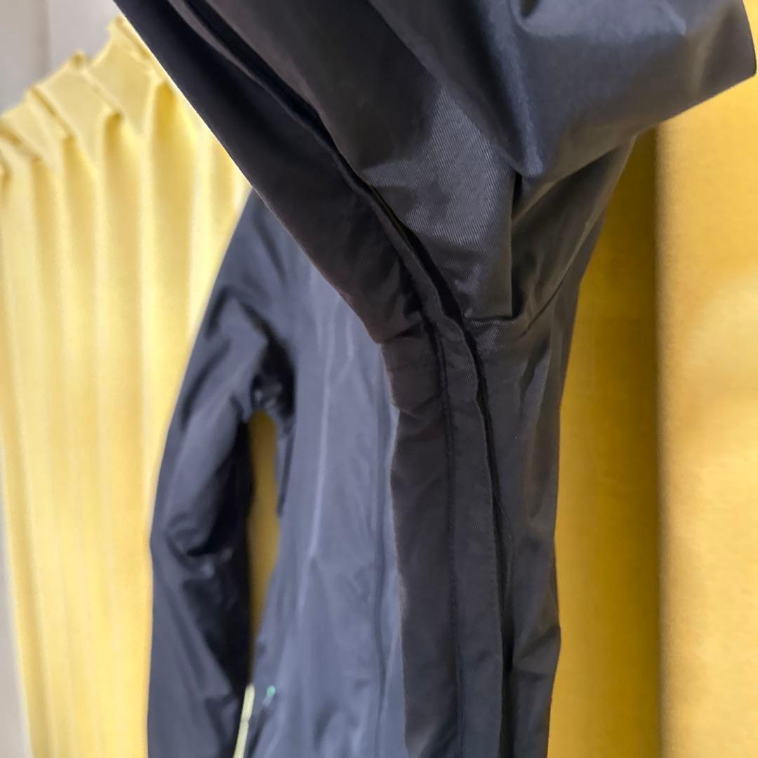 ボルコム ブラック スノーボードウェア