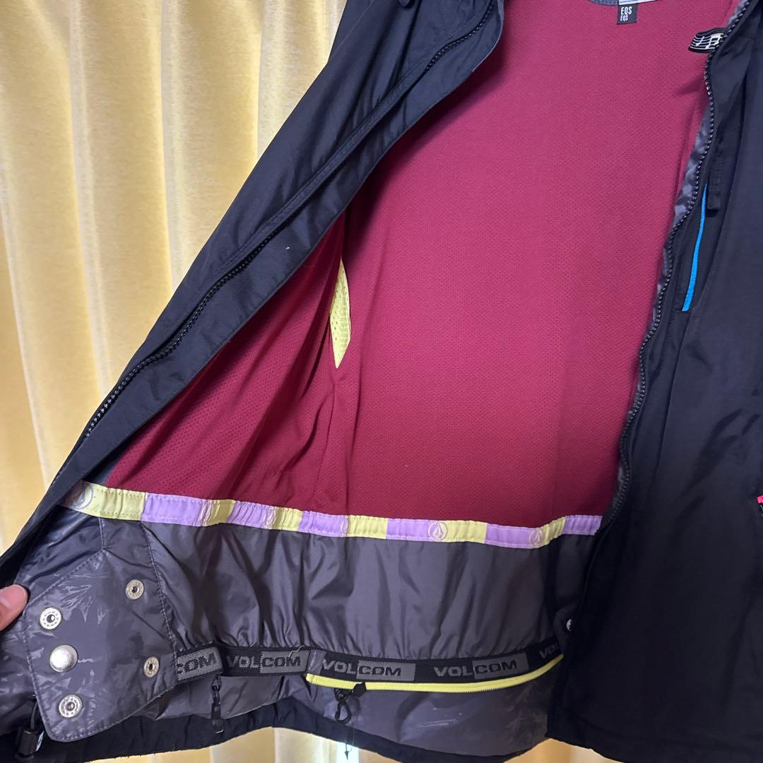 ボルコム ブラック スノーボードウェア