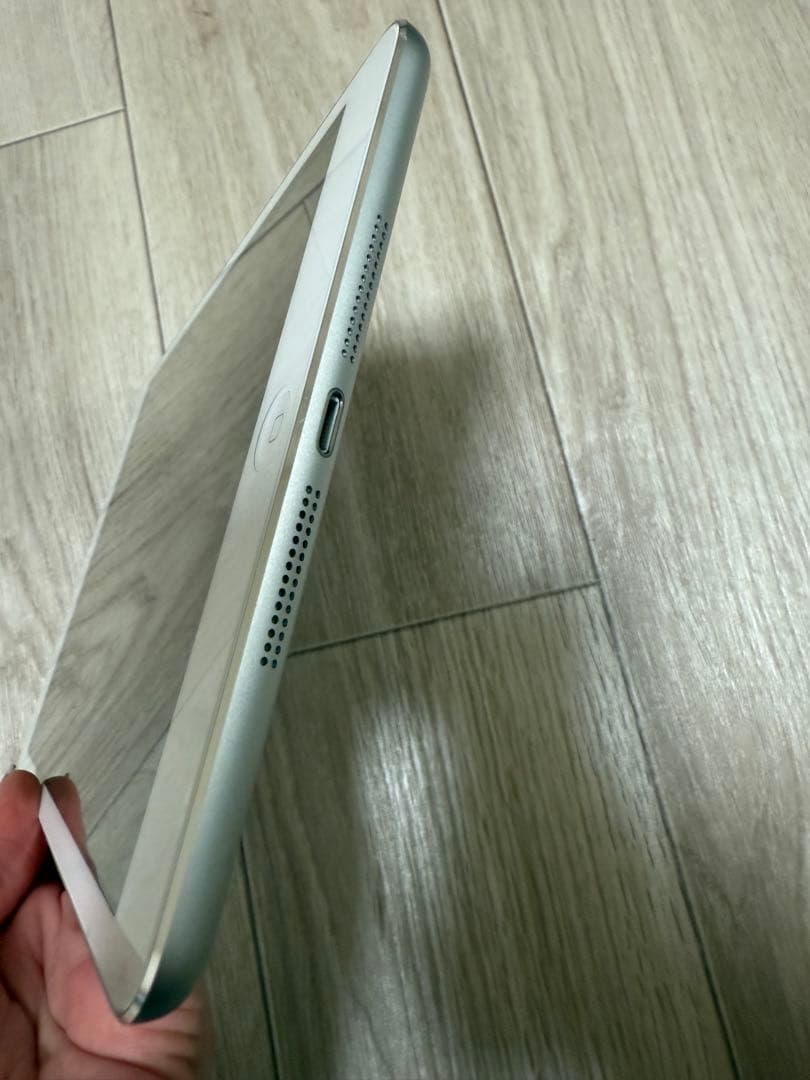 Apple mini2 iPad 32GB Wi-Fiモデル