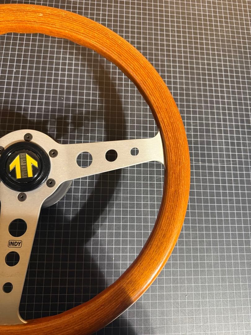 INDY ステアリングホイール ウッド　MOMO