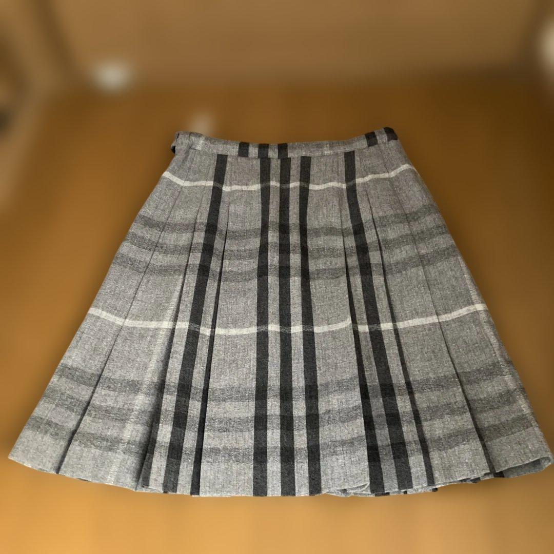 BURBERRY 中受　女児　ネイビー スーツ・ブレザー ・ブラウスセット