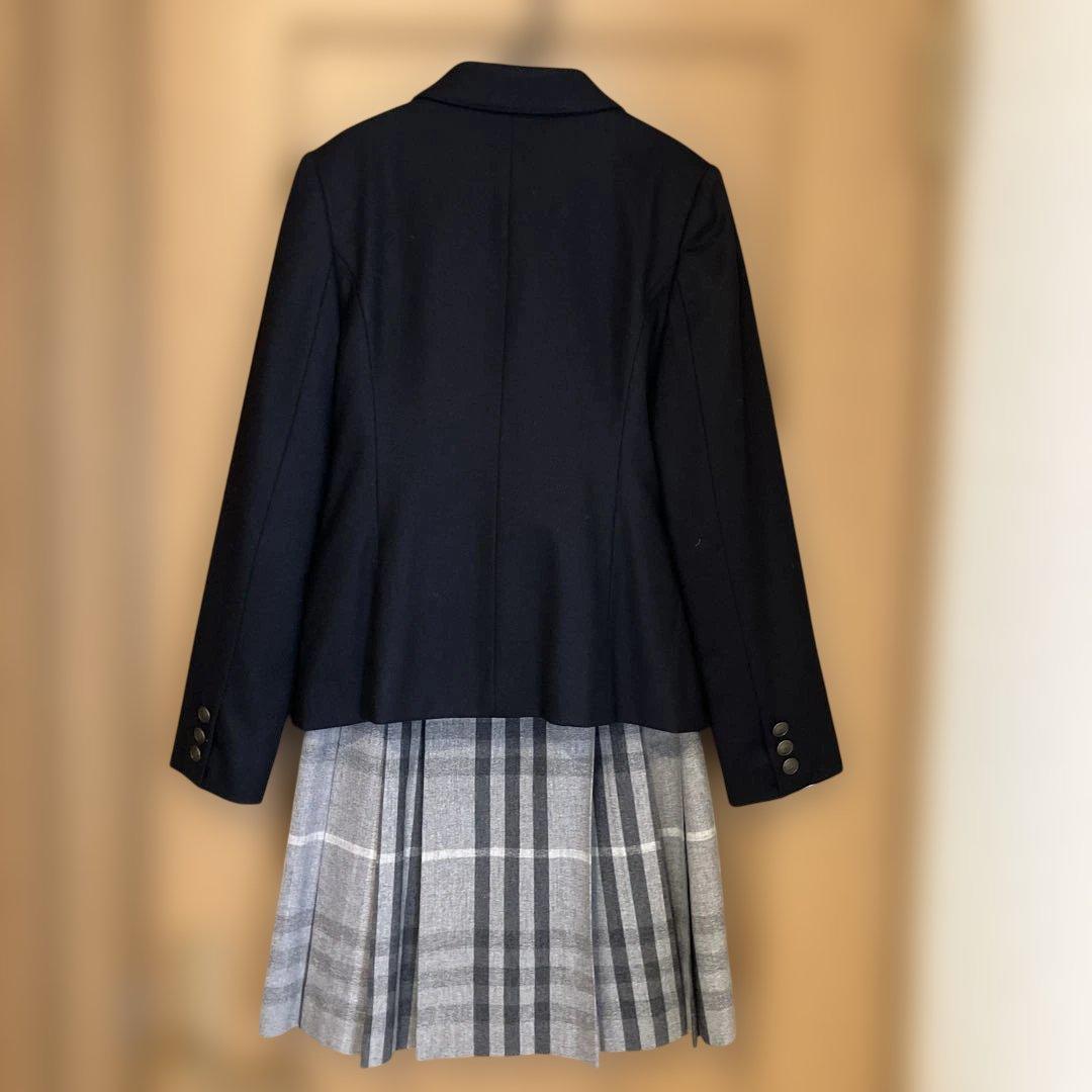BURBERRY 中受　女児　ネイビー スーツ・ブレザー ・ブラウスセット