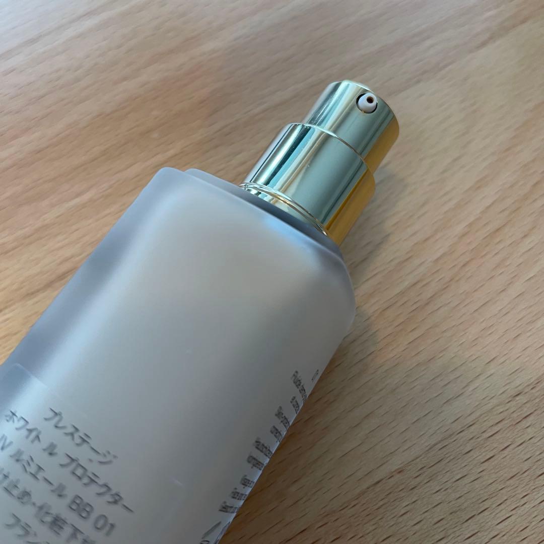 Dior BB プレステージホワイトル　プロテクターUV ルミエールBB 01