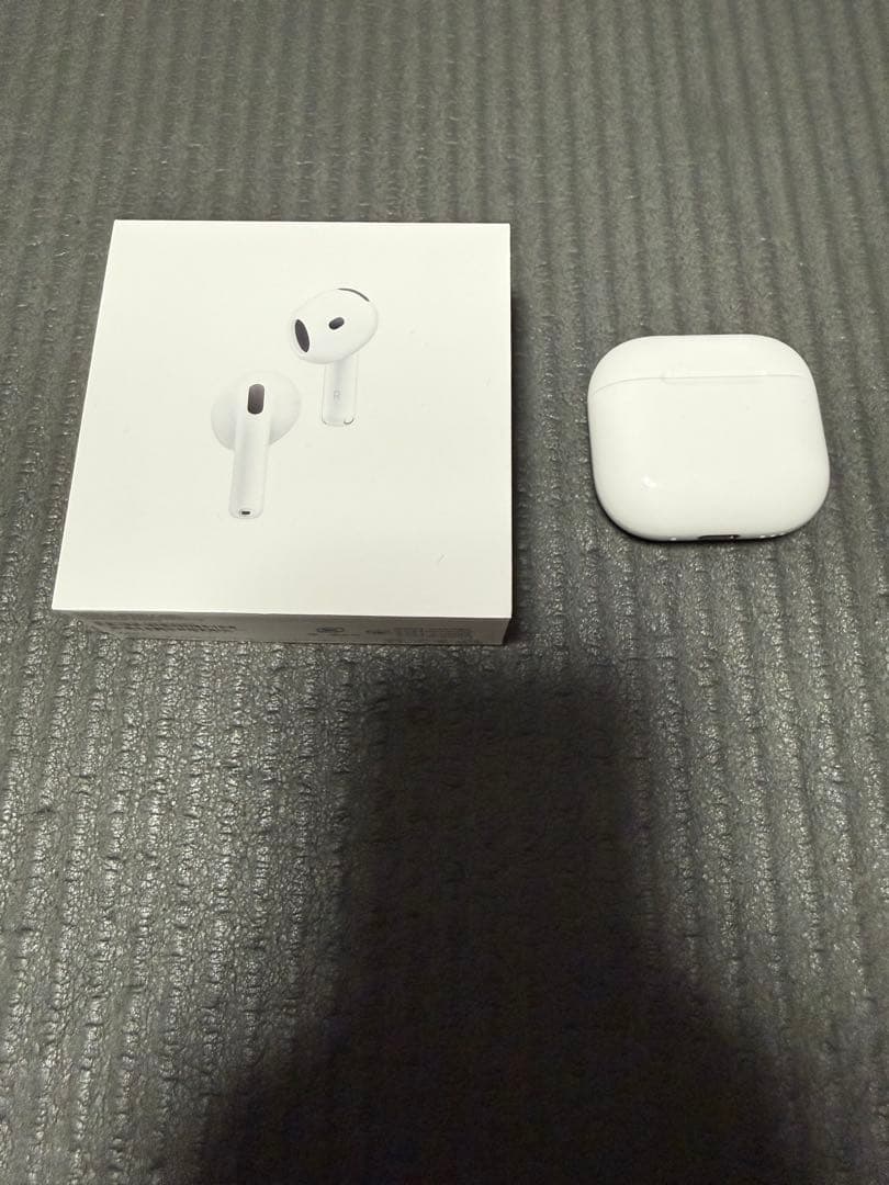 AirPods 4 アクティブノイズキャンセリング付き
