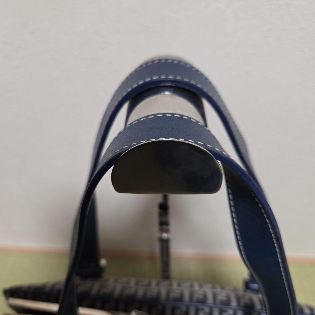 FENDI ズッキーニ ネイビー がま口　 ハンドバッグ マンマバケット